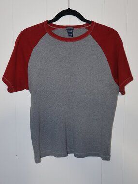 Vintage GAP Raglan Tee Grey/Red (Unisex XS)
